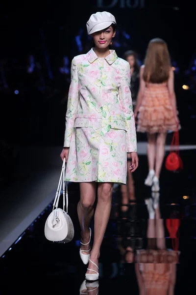 Look 22